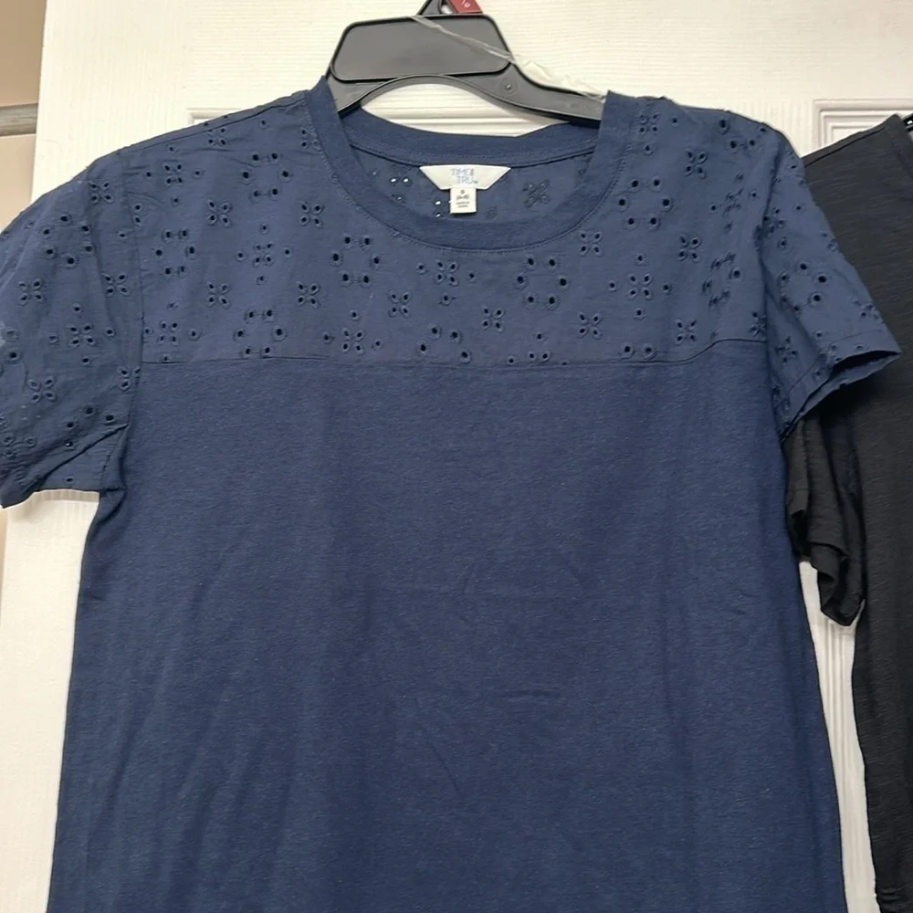 Women’s Small Time and Tru Blouses - Picture 2 of 3